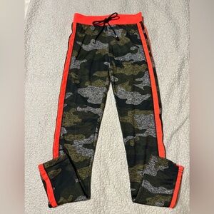 Camouflage Stretch Pants
